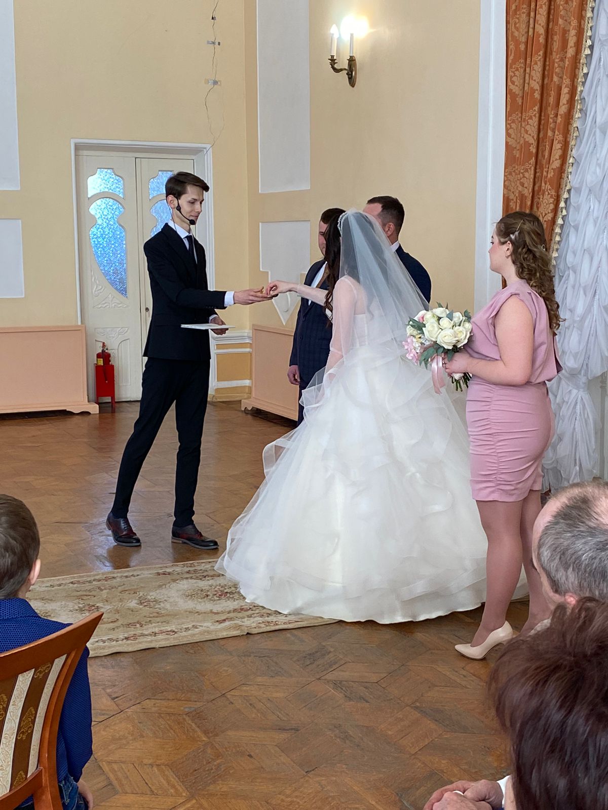 Сколько длится загс. ЗАГС Астрахань. Астраханский дворец бракосочетания. Церемония бракосочетания в ЗАГСЕ.