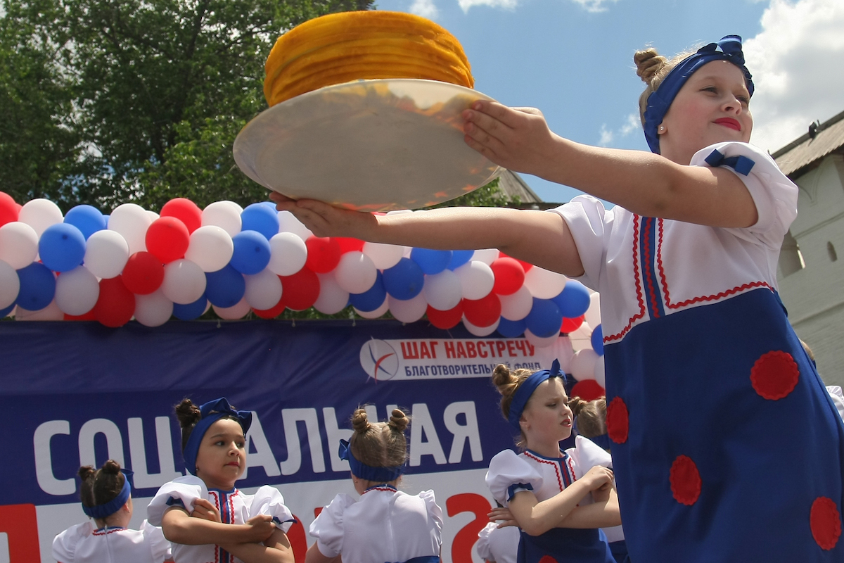 Социальная ярмарка Астрахань. Городская ярмарка, Астрахань. Социальная ярмарка Астрахань 2022. Ярмарка Астрахань 2010.